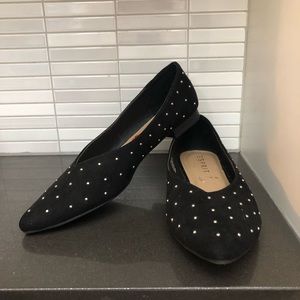 Esprit studded women’s flats